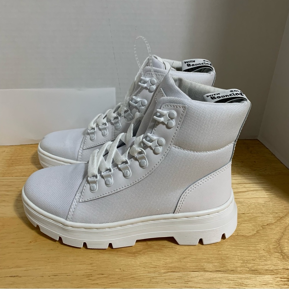 Dr. Martens Womens Combs Platform‎ Combat Boot Size 6 White Combat Ankle
